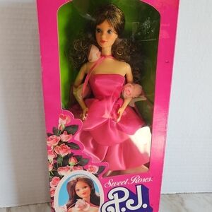 Sweet Roses P.jMattel Pink Doll in Rose Gown